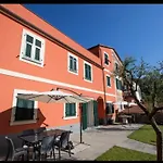 Il Vecchio Frantoio Di Gardan Con Piscina Διαμέρισμα