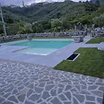 Il Vecchio Frantoio Di Gardan Con Piscina Διαμέρισμα Vignana