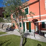 Il Vecchio Frantoio Di Gardan Con Piscina