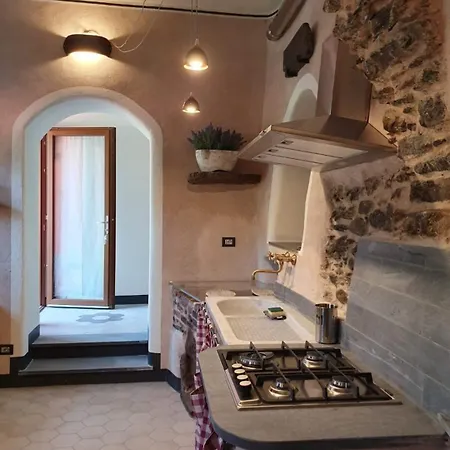 Apartman Il Vecchio Frantoio Di Gardan Con Piscina