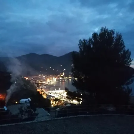 Il Nuovo Vecchio Frantoio Di Gardan Con Piscina Vignana