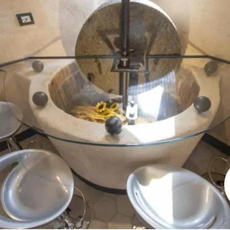 Il Vecchio Frantoio Di Gardan Con Piscina * Vignana