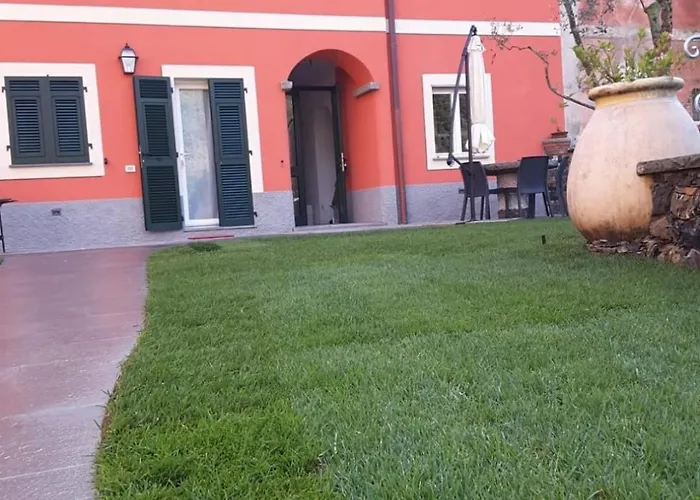 Il Vecchio Frantoio Di Gardan 아파트